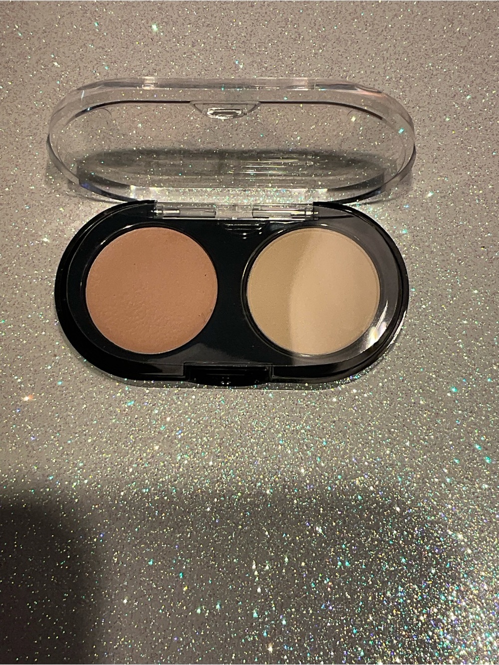 Bobbi Brown Black Compact Concealer & Powder Duo (Warm Ivory, Pale Yellow)